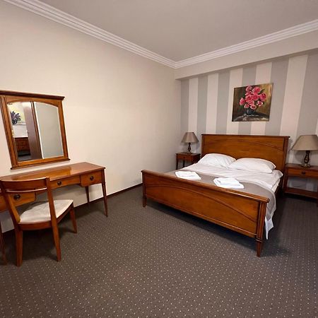 ורשה Centrum Konferencyjno-Apartamentowe Mrowka מראה חיצוני תמונה