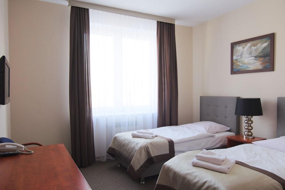 ורשה Centrum Konferencyjno-Apartamentowe Mrowka מראה חיצוני תמונה