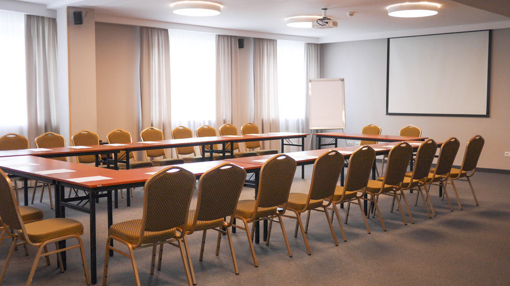 ורשה Centrum Konferencyjno-Apartamentowe Mrowka מראה חיצוני תמונה